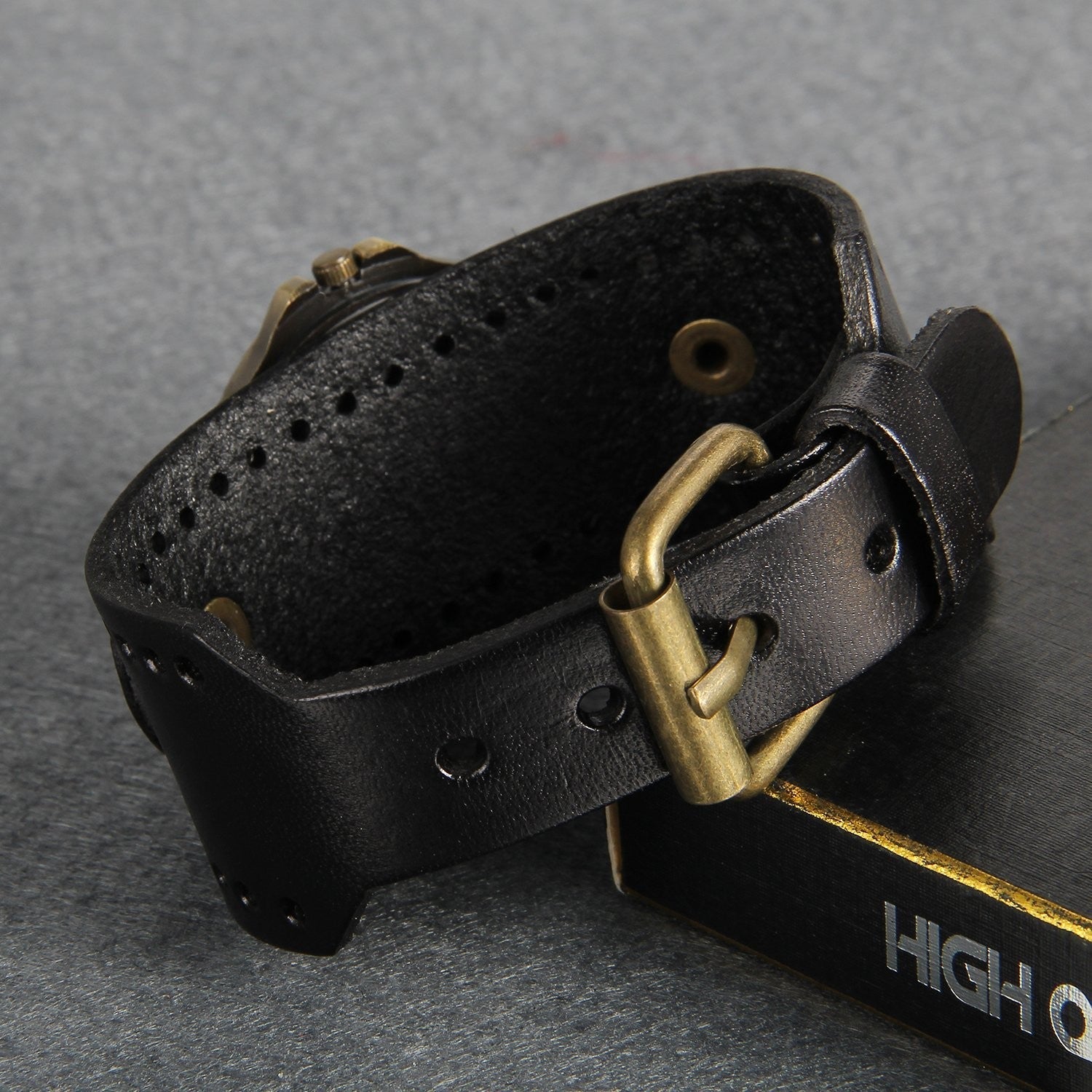 Avaner Leather Bracelet Watch Retro Punk Cuff Watch Roman Numerals Analog Quartz