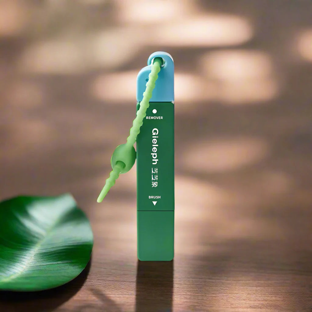 Waterless Oil Stain Remover Pen – Portable White Clothes Cleaner Tool