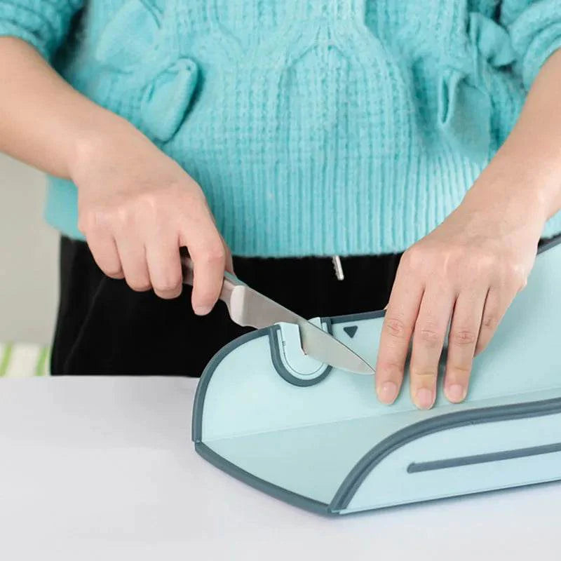 Multifunctional Foldable Cutting Board with Drain